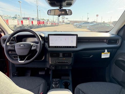 New 2025 Ford Maverick XLT w/ XLT Luxury Package image 29