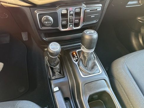 Certified 2021 Jeep Wrangler Unlimited Sport image 19