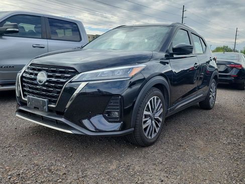 Used 2024 Nissan Kicks SR FWD image 1