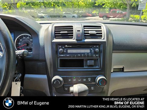 Used 2011 Honda CR-V LX image 29