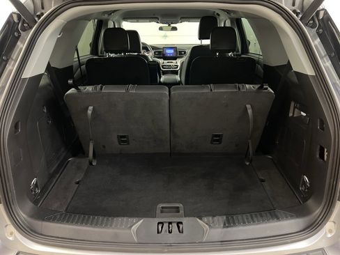 Certified 2023 Ford Explorer XLT w/ Equipment Group 202A image 33