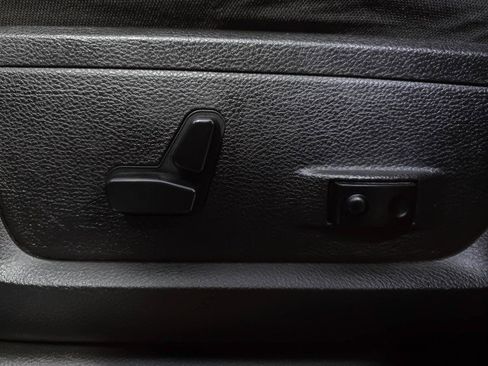 Used 2019 RAM 2500 Big Horn image 31