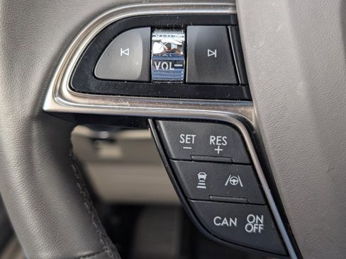 Used 2019 Lincoln Nautilus Reserve image 24