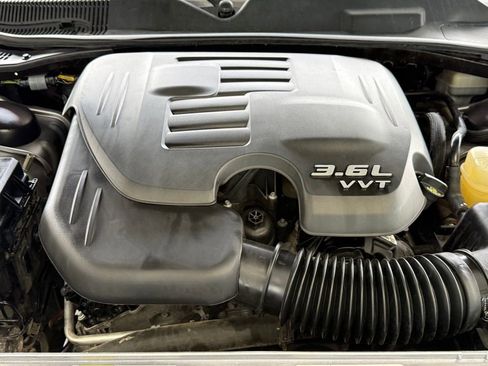 Used 2014 Dodge Challenger SXT Plus image 33