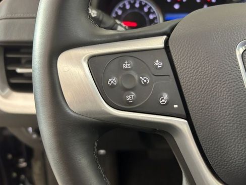 Used 2024 GMC Terrain SLT AWD/4WD image 15