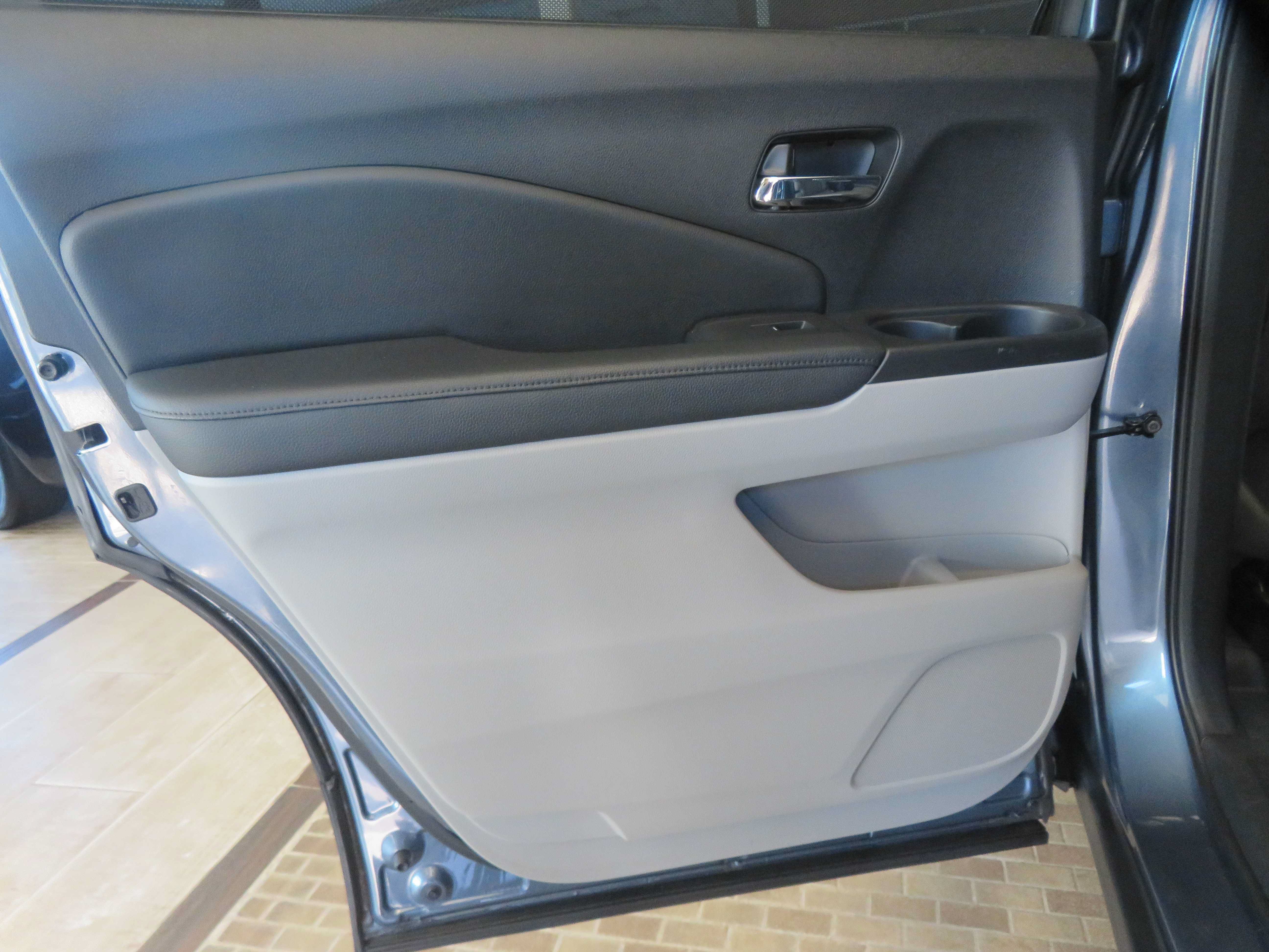Used 2017 Honda Pilot Elite image 17