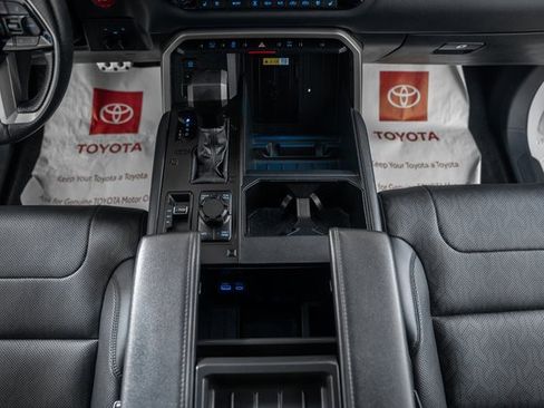 Used 2022 Toyota Tundra Limited image 34