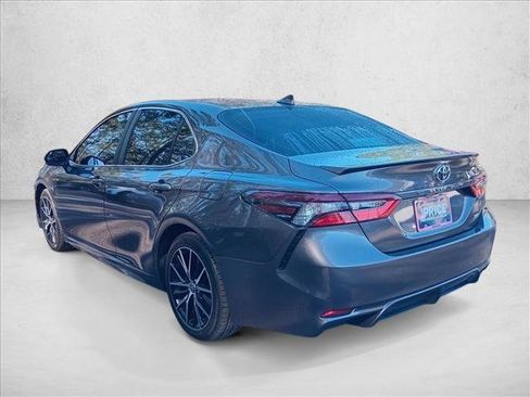 Used 2023 Toyota Camry SE image 7