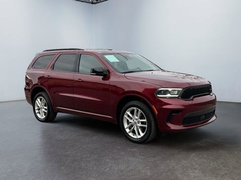 Used 2024 Dodge Durango GT image 3
