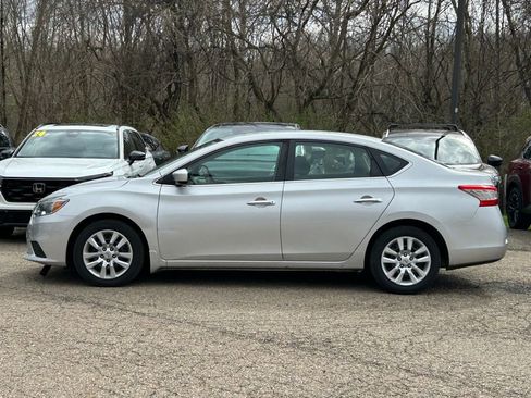 Used 2019 Nissan Sentra S image 3