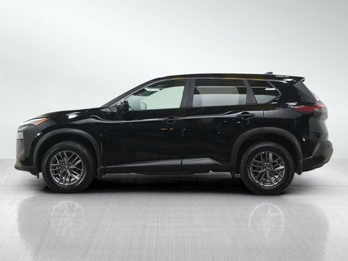Used 2023 Nissan Rogue S AWD/4WD image 2