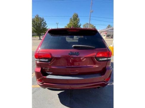 Used 2020 Jeep Grand Cherokee Altitude image 8