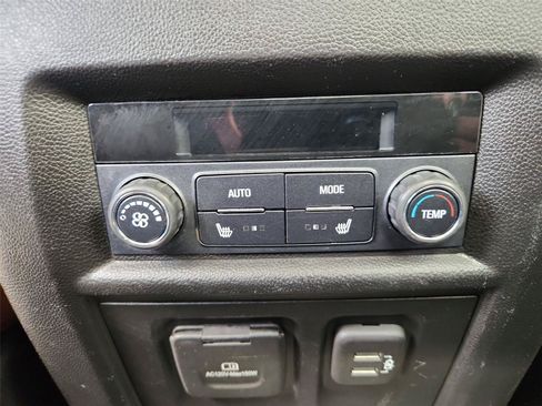 Used 2020 Chevrolet Traverse High Country FWD image 22