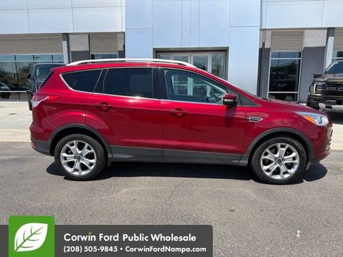 Used 2016 Ford Escape Titanium AWD/4WD image 3
