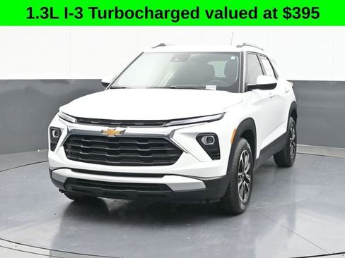 New 2026 Chevrolet TrailBlazer LT w/ Driver Confidence Package FWD image 3