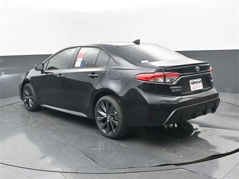 New 2026 Toyota Corolla SE image 3