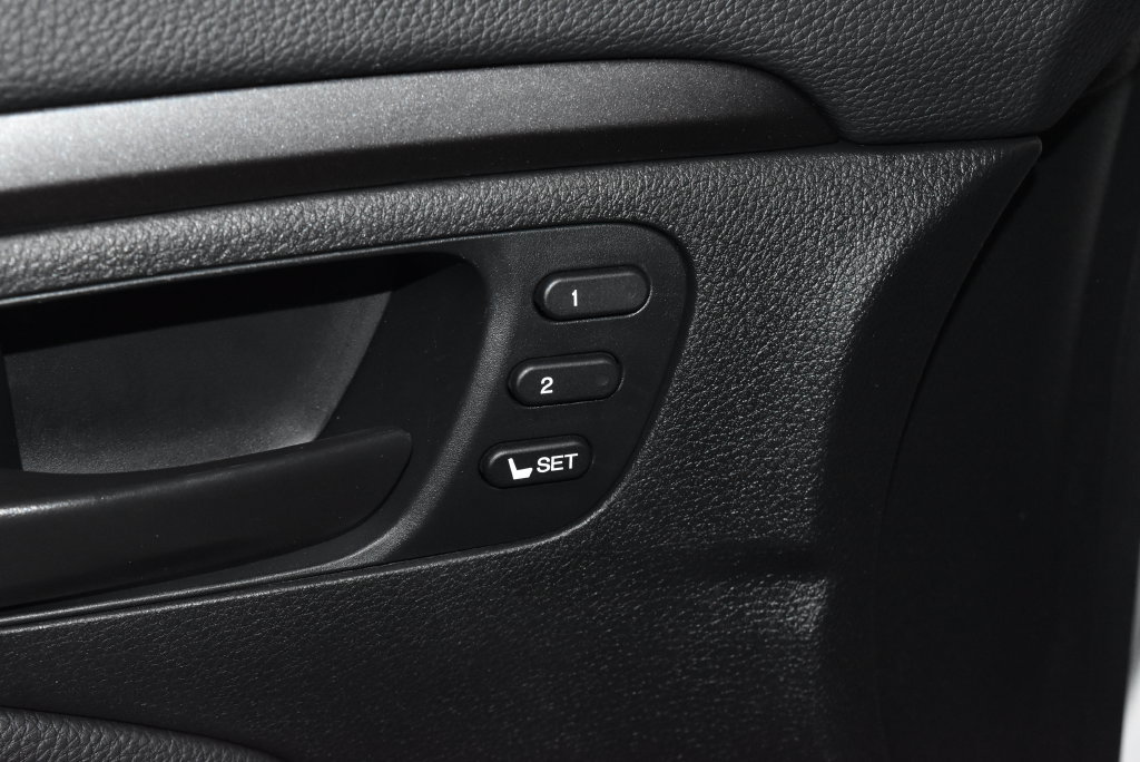 Used 2023 Honda Passport EX-L image 5