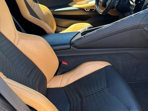 Used 2020 Chevrolet Corvette Stingray Preferred Cpe w/ 2LT Preferred Equipment Group RWD image 9