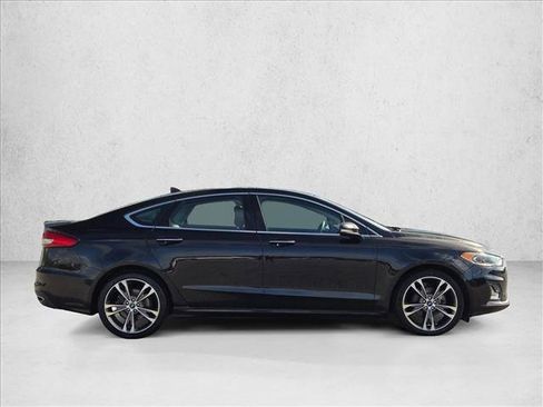Used 2020 Ford Fusion Titanium AWD/4WD image 4