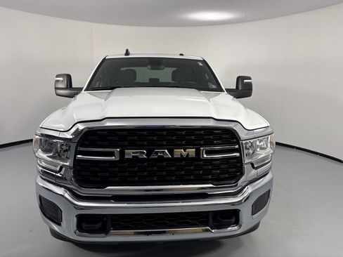 Used 2024 RAM 3500 Big Horn AWD/4WD image 2