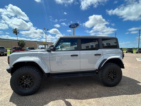New 2026 Ford Bronco Raptor w/ Interior Carbon Fiber Pack AWD/4WD image 4