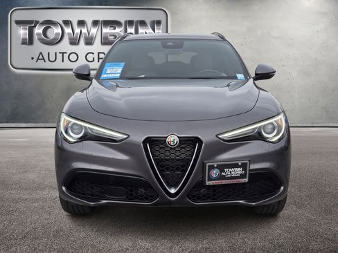 Used 2023 Alfa Romeo Stelvio Ti image 8