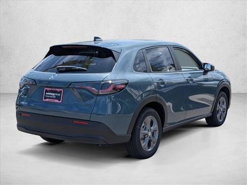 New 2027 Honda HR-V LX image 2