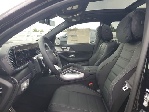 New 2026 Mercedes-Benz GLS 580 4MATIC image 24