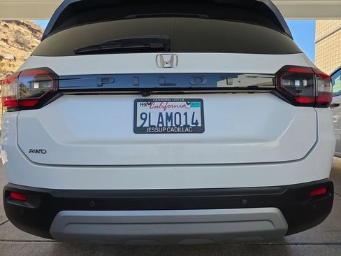 Used 2024 Honda Pilot EX-L image 33
