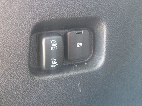 Used 2016 Ford Edge Titanium w/ Equipment Group 301A AWD/4WD image 11