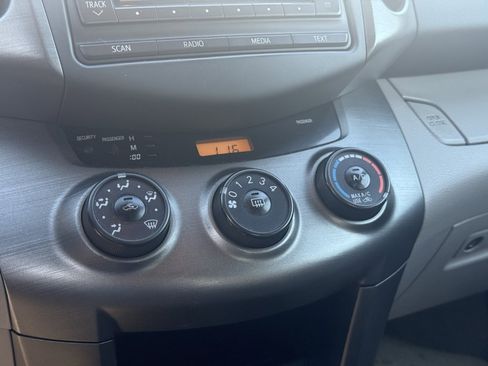 Used 2012 Toyota RAV4 4WD V6 image 18