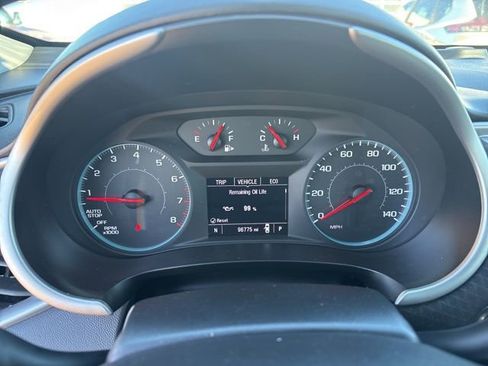 Used 2023 Chevrolet Malibu LT image 14