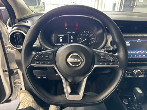 Certified 2024 Nissan Kicks SV FWD image 18