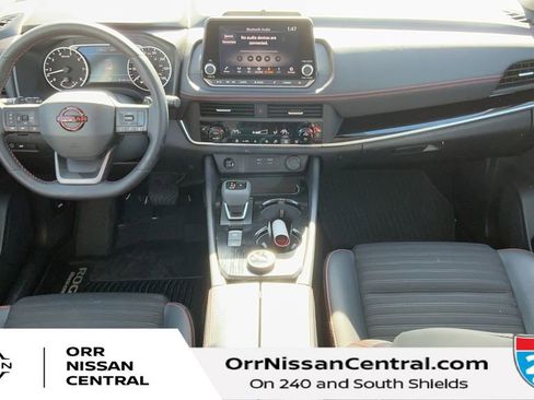 Used 2025 Nissan Rogue SV w/ Rock Creek Premium Package image 15
