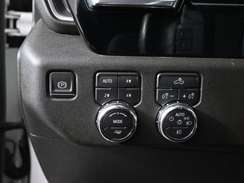 Used 2024 GMC Sierra 1500 Elevation w/ Preferred Package AWD/4WD image 23