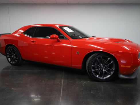 Used 2023 Dodge Challenger R/T Scat Pack w/ Plus Package image 8