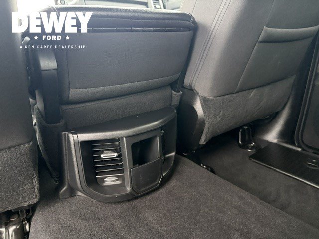 Used 2024 RAM 2500 Big Horn w/ Towing Technology Group AWD/4WD image 33