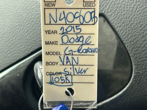 Used 2015 Dodge Grand Caravan SE image 36
