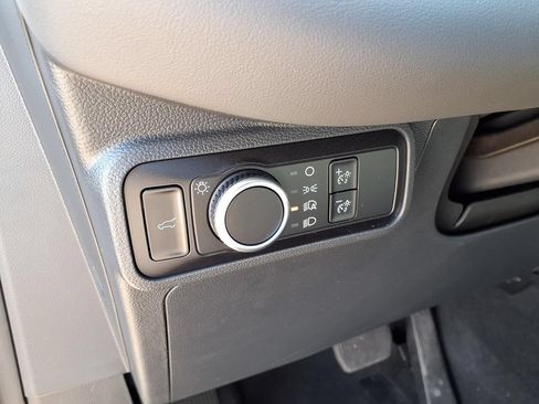 Used 2026 Ford Explorer Active RWD image 23