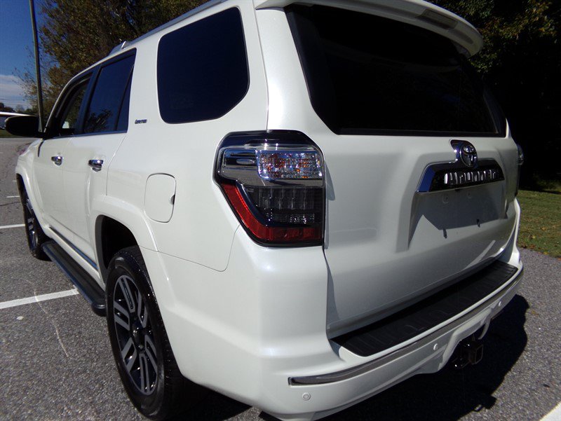 Used 2021 Toyota 4Runner Limited AWD/4WD image 7