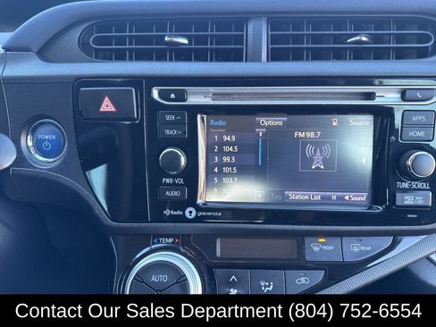 Used 2015 Toyota Prius C Three image 18