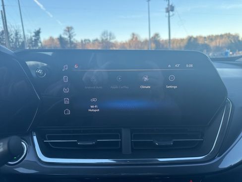 New 2026 Chevrolet Trax ACTIV w/ Sunroof Package image 24