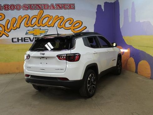 Used 2023 Jeep Compass Limited w/ Sun and Sound Group AWD/4WD image 8
