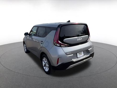 Used 2025 Kia Soul LX w/ LX Technology Package image 11