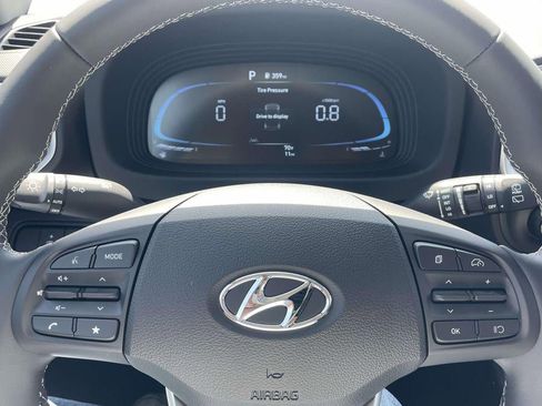 New 2026 Hyundai Venue SEL image 40