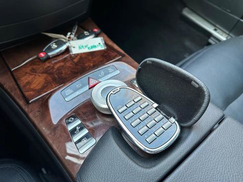 Used 2010 Mercedes-Benz S 550 image 37