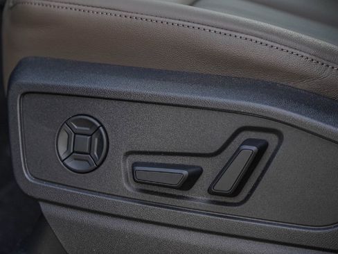 New 2025 Audi Q5 Premium image 18