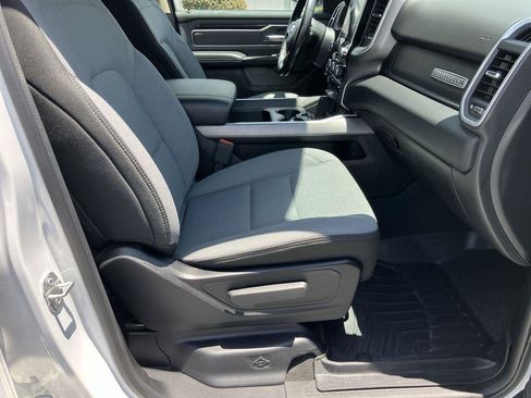 Used 2020 RAM 1500 Big Horn AWD/4WD image 34