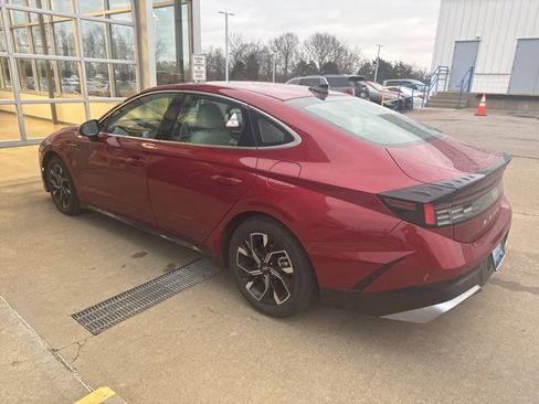 Used 2025 Hyundai Sonata SEL image 3