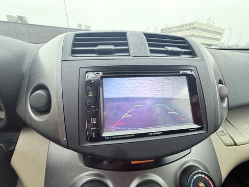 Used 2009 Toyota RAV4 2WD image 16